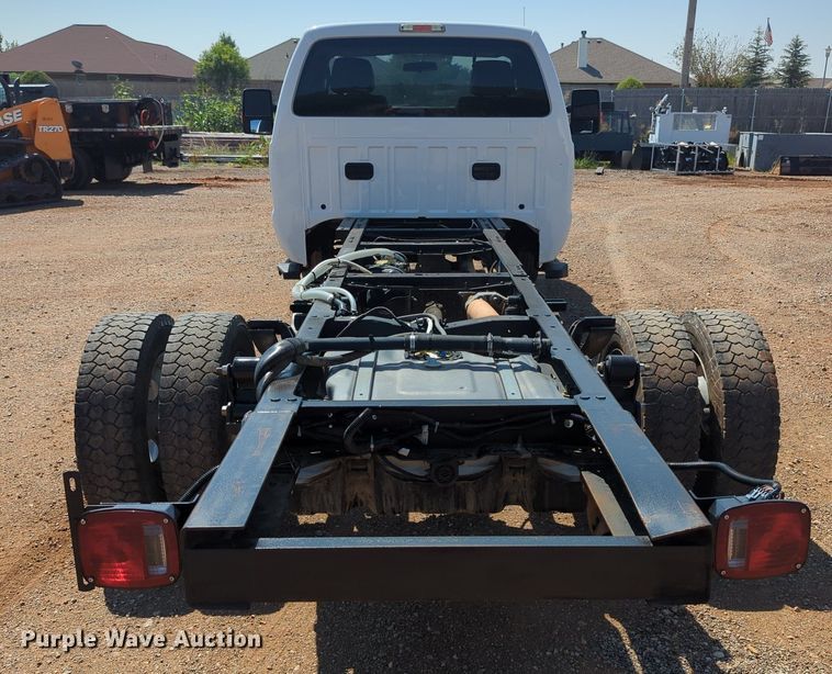 image for item KB9404 2016 Ford F550  truck cab and chassis