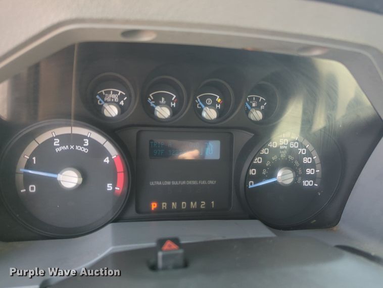 image for item KB9404 2016 Ford F550  truck cab and chassis