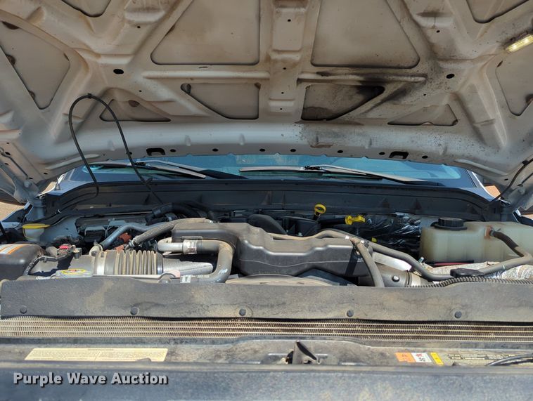 image for item KB9404 2016 Ford F550  truck cab and chassis