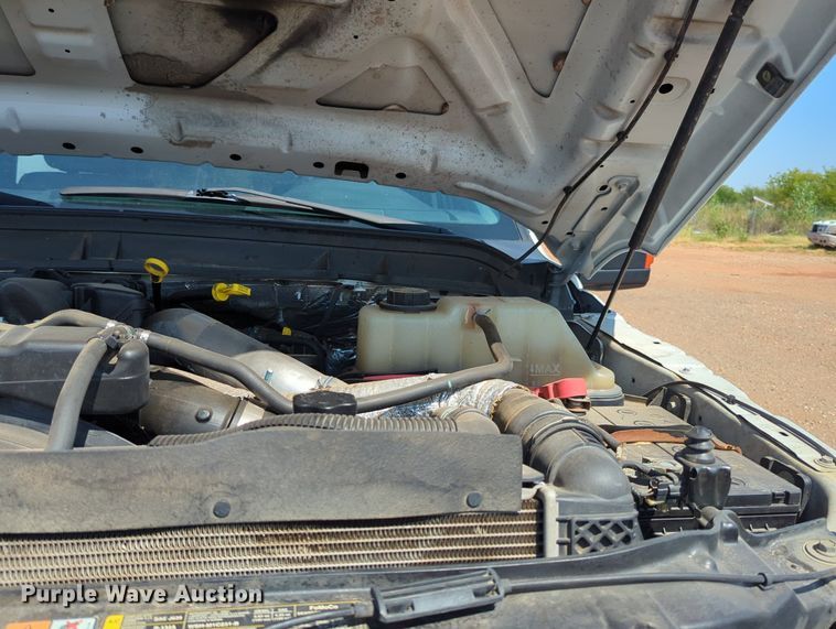 image for item KB9404 2016 Ford F550  truck cab and chassis