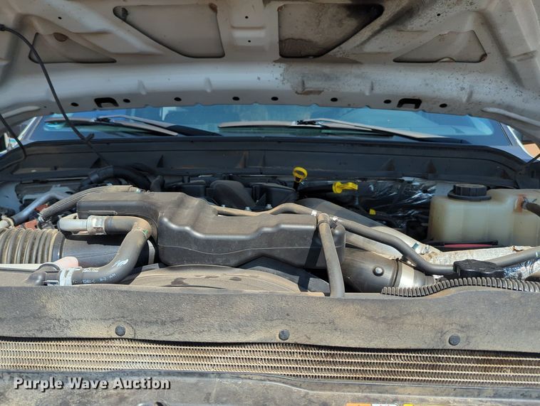 image for item KB9404 2016 Ford F550  truck cab and chassis