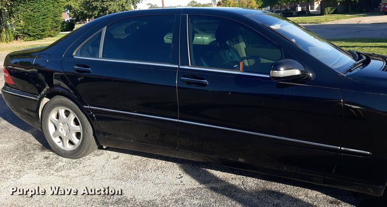 image for item KD9227 2000 Mercedes Benz S500