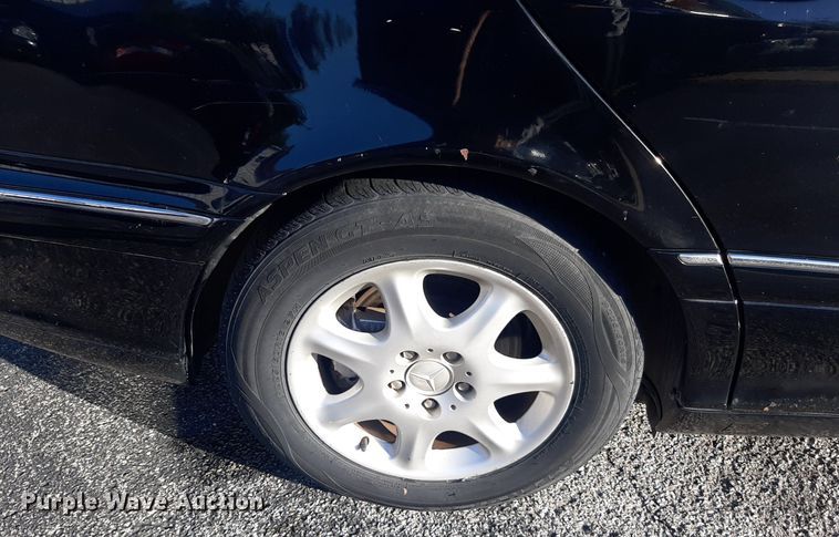 image for item KD9227 2000 Mercedes Benz S500