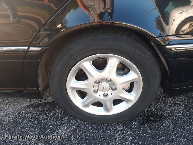 image for item KD9227 2000 Mercedes Benz S500