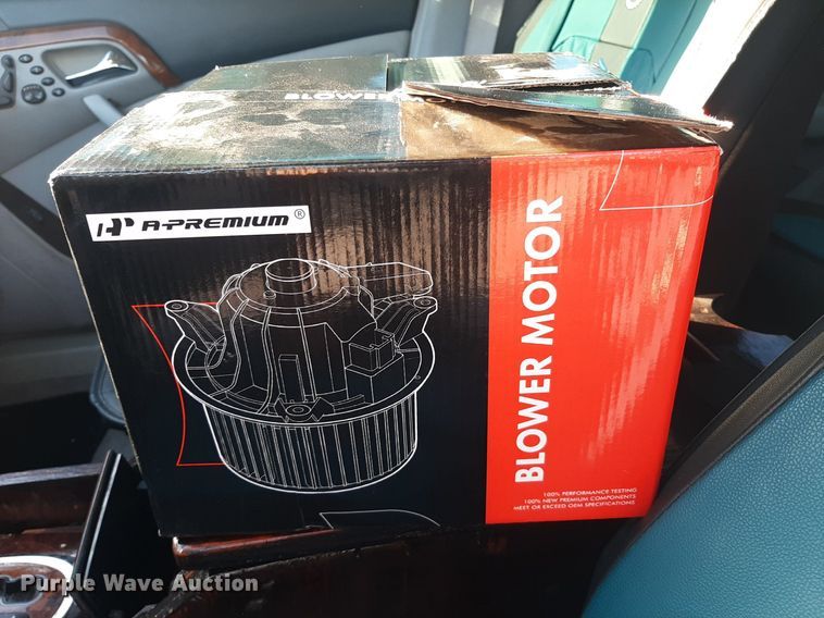 image for item KD9227 2000 Mercedes Benz S500