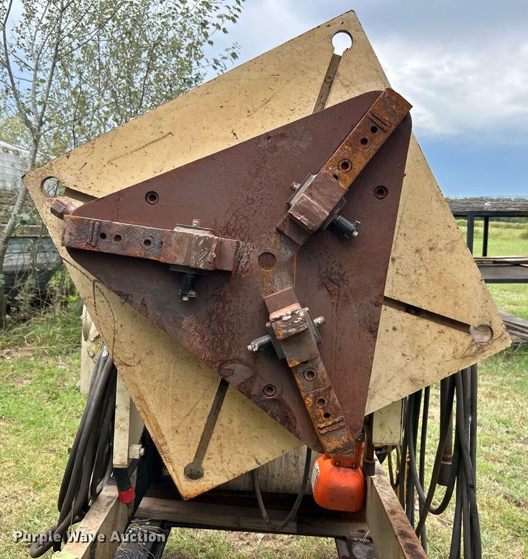 image for item KH9508 (2) welding positioners