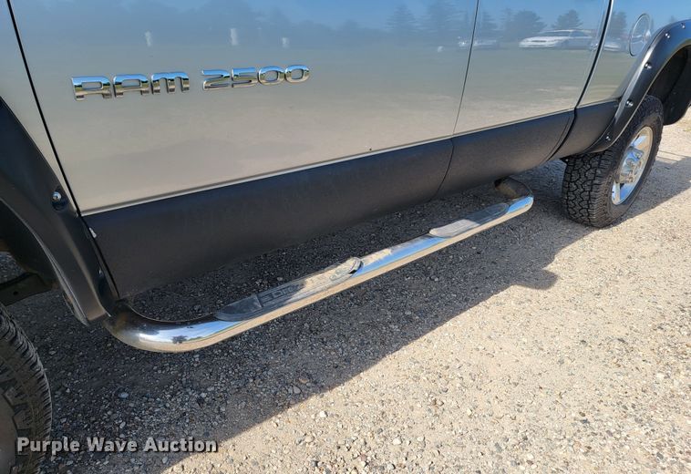 image for item KS9176 2003 Dodge Ram 2500  Quad Cab pickup truck