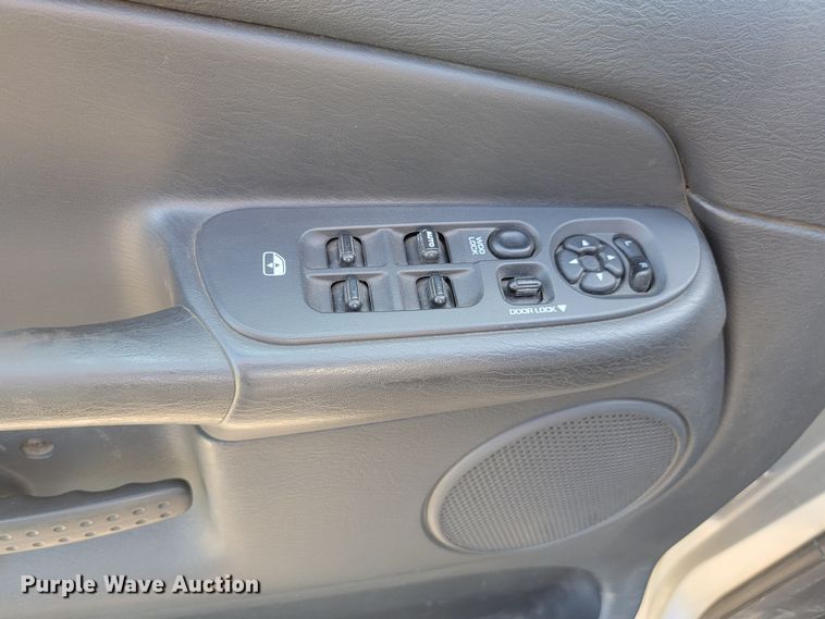 image for item KS9176 2003 Dodge Ram 2500  Quad Cab pickup truck