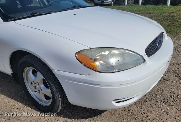 image for item KS9178 2006 Ford Taurus SE