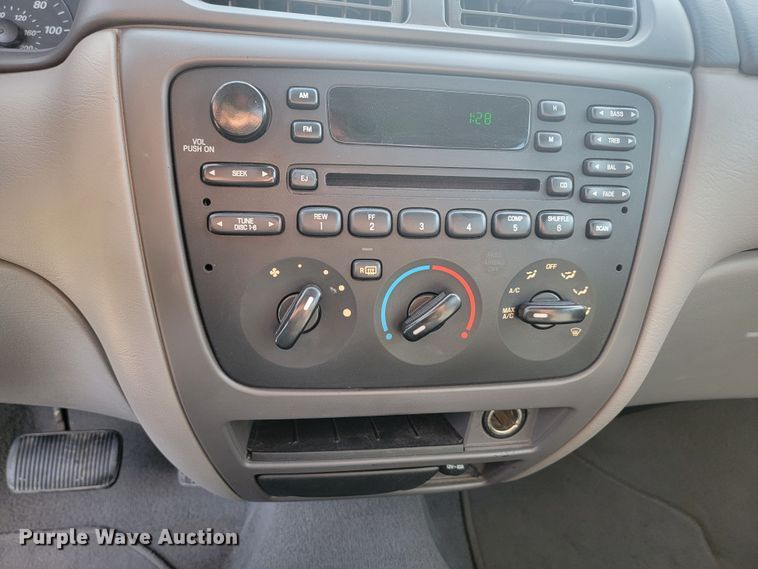 image for item KS9178 2006 Ford Taurus SE