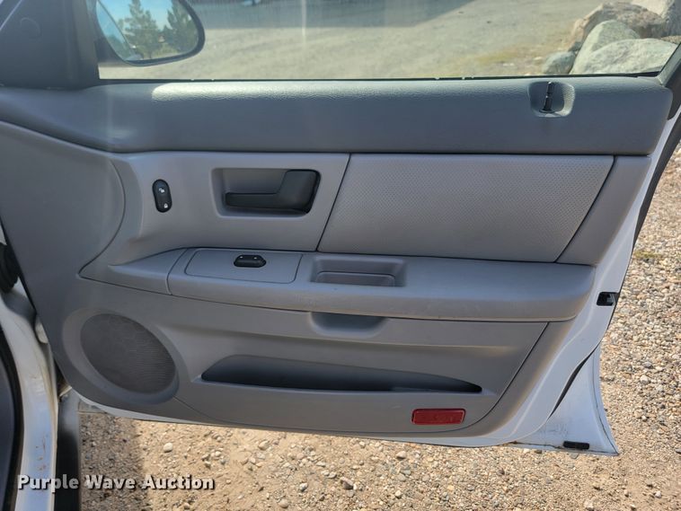 image for item KS9178 2006 Ford Taurus SE