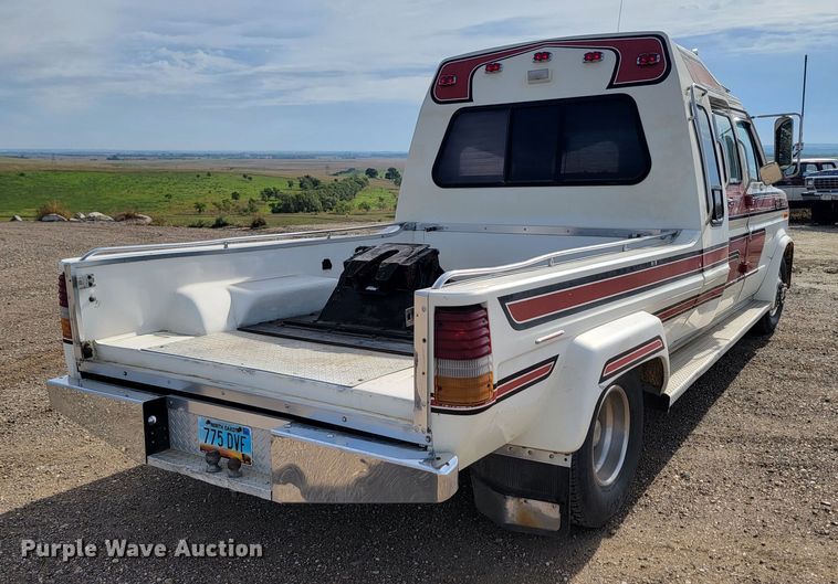 image for item KS9181 1989 Ford E350 Cabriolet  van