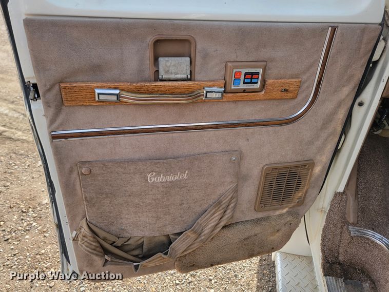image for item KS9181 1989 Ford E350 Cabriolet  van