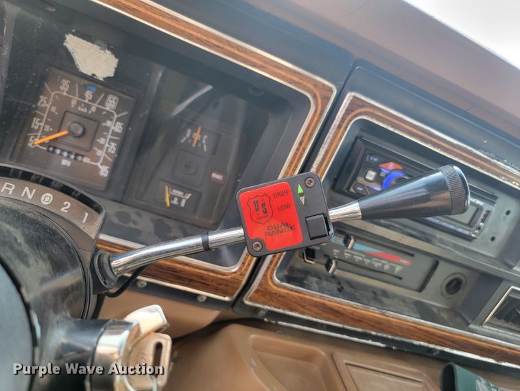 image for item KS9181 1989 Ford E350 Cabriolet  van