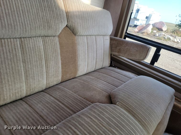 image for item KS9181 1989 Ford E350 Cabriolet  van