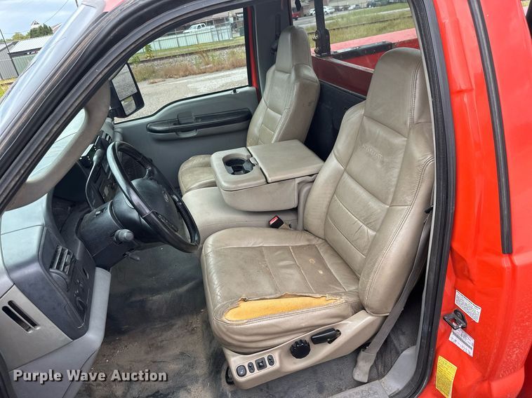 image for item KT9341 2006 Ford F250 Super Duty  utility bed pickup truck