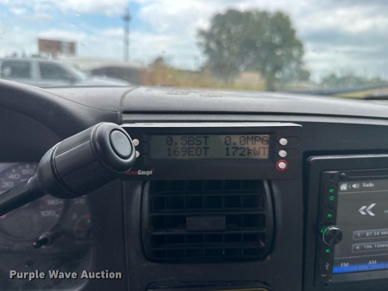 image for item KT9341 2006 Ford F250 Super Duty  utility bed pickup truck