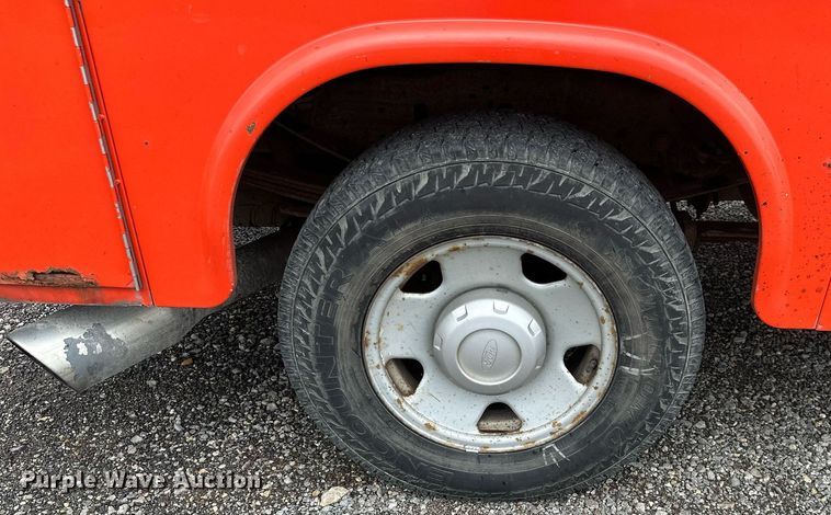 image for item KT9341 2006 Ford F250 Super Duty  utility bed pickup truck