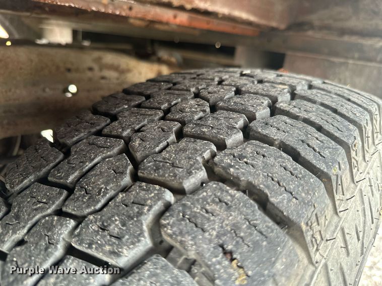 image for item KT9341 2006 Ford F250 Super Duty  utility bed pickup truck