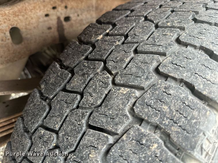 image for item KT9341 2006 Ford F250 Super Duty  utility bed pickup truck