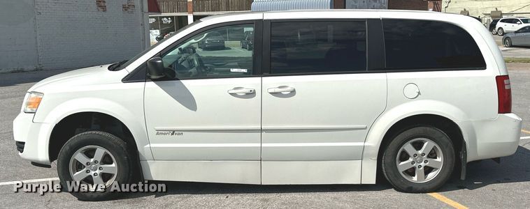 image for item KT9349 2010 Dodge Grand Caravan  handicap accessible van
