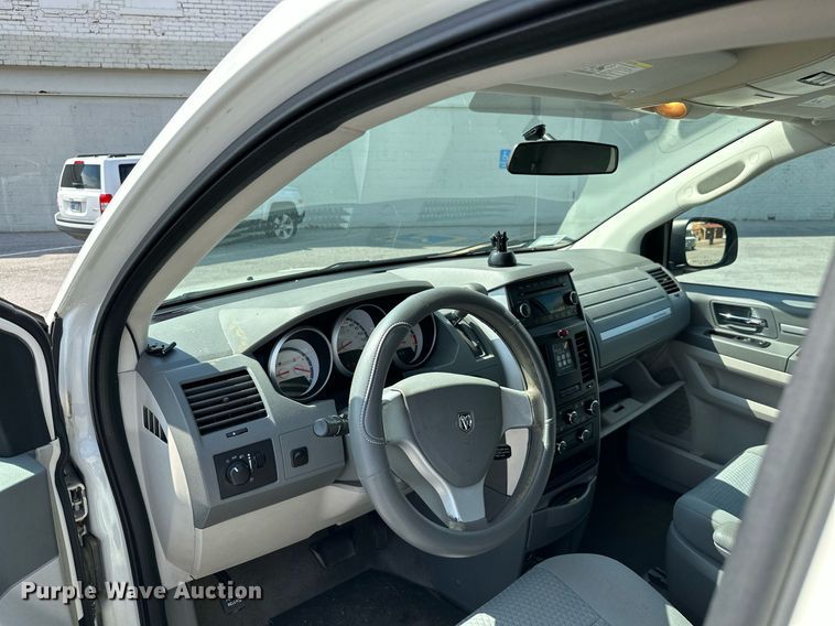 image for item KT9349 2010 Dodge Grand Caravan  handicap accessible van