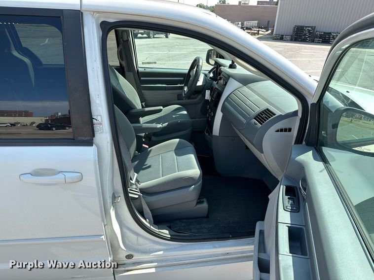 image for item KT9349 2010 Dodge Grand Caravan  handicap accessible van