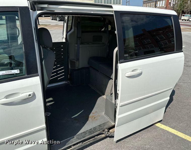 image for item KT9349 2010 Dodge Grand Caravan  handicap accessible van