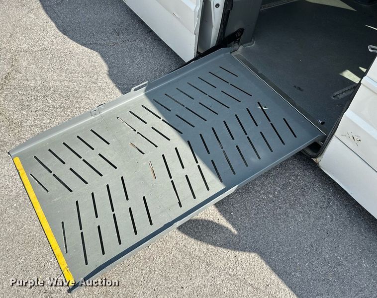 image for item KT9349 2010 Dodge Grand Caravan  handicap accessible van