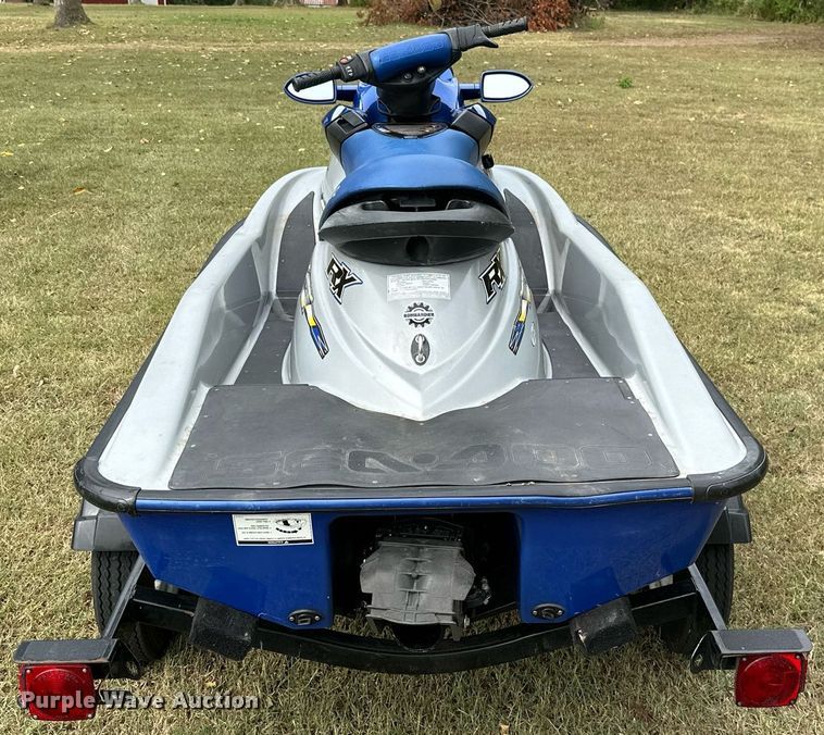 image for item KT9350 2002 Sea Doo Bombardier  personal watercraft