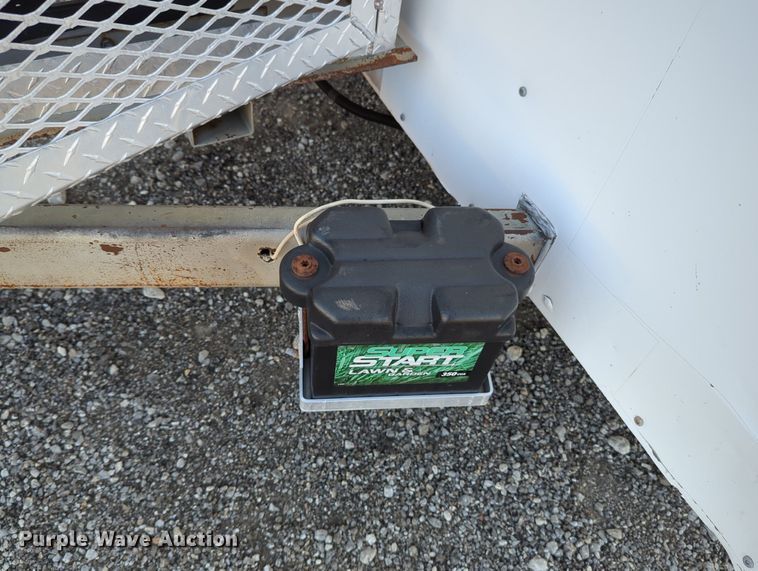 image for item KW9048 2002 Wells Cargo  fiber optic trailer