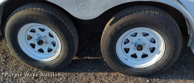 image for item KW9048 2002 Wells Cargo  fiber optic trailer