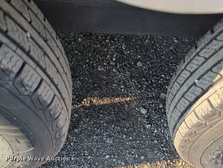 image for item KW9048 2002 Wells Cargo  fiber optic trailer