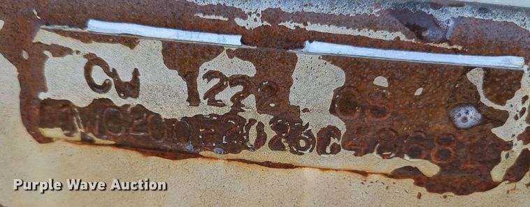 image for item KW9048 2002 Wells Cargo  fiber optic trailer