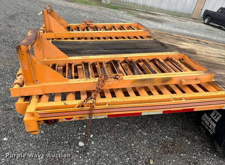 image for item KW9174 1999 Hudson Brothers  equipment trailer