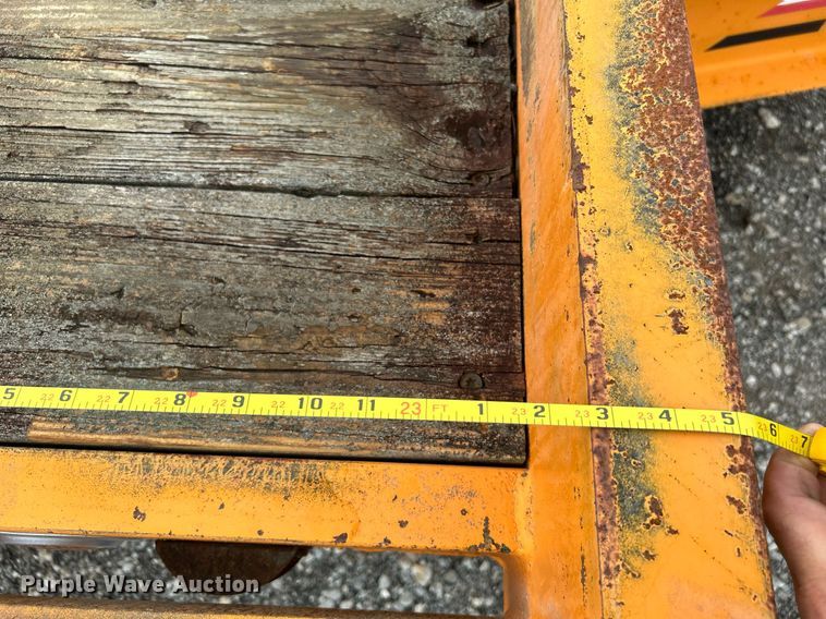 image for item KW9174 1999 Hudson Brothers  equipment trailer