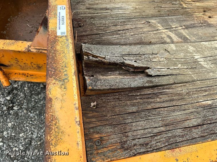 image for item KW9174 1999 Hudson Brothers  equipment trailer