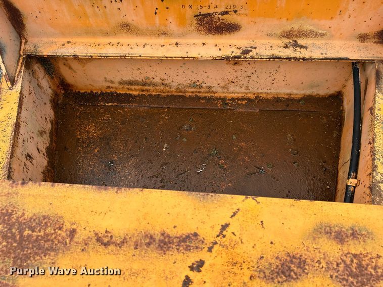 image for item KW9174 1999 Hudson Brothers  equipment trailer