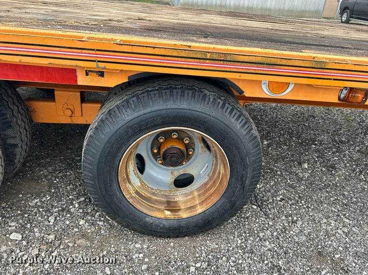 image for item KW9174 1999 Hudson Brothers  equipment trailer