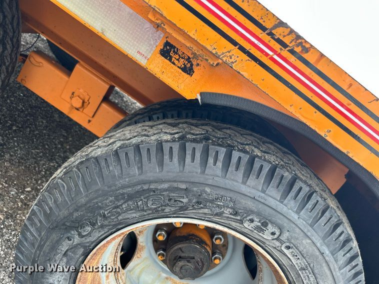 image for item KW9174 1999 Hudson Brothers  equipment trailer