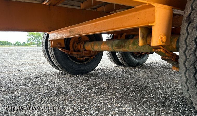 image for item KW9174 1999 Hudson Brothers  equipment trailer