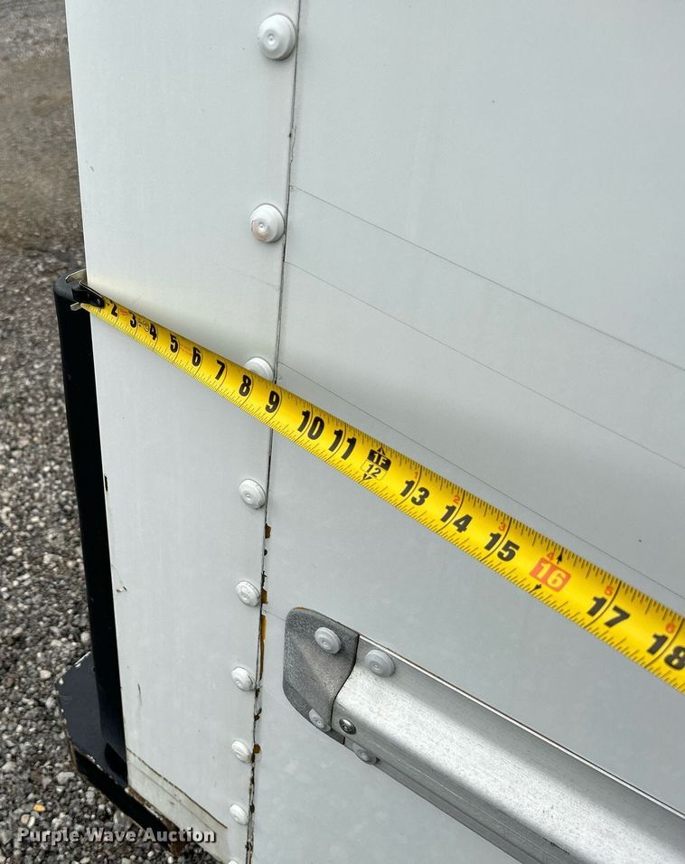 image for item KW9178 2012 GMC Savana  box truck