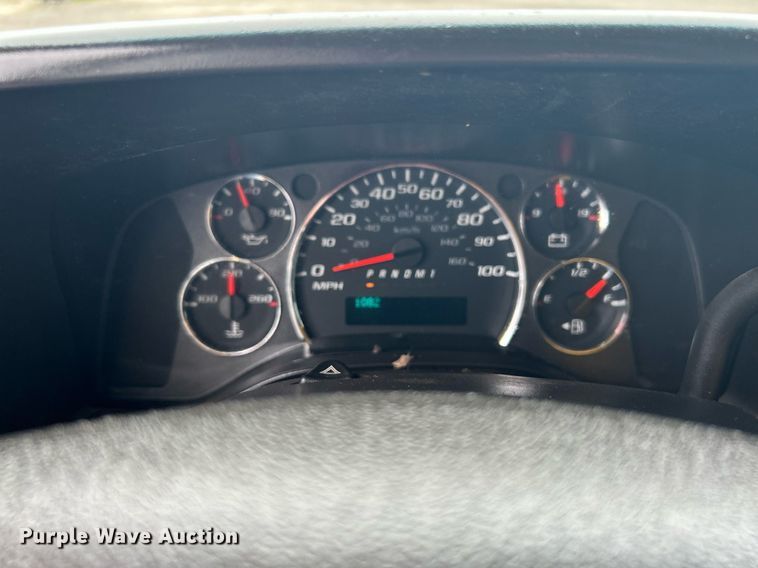 image for item KW9178 2012 GMC Savana  box truck