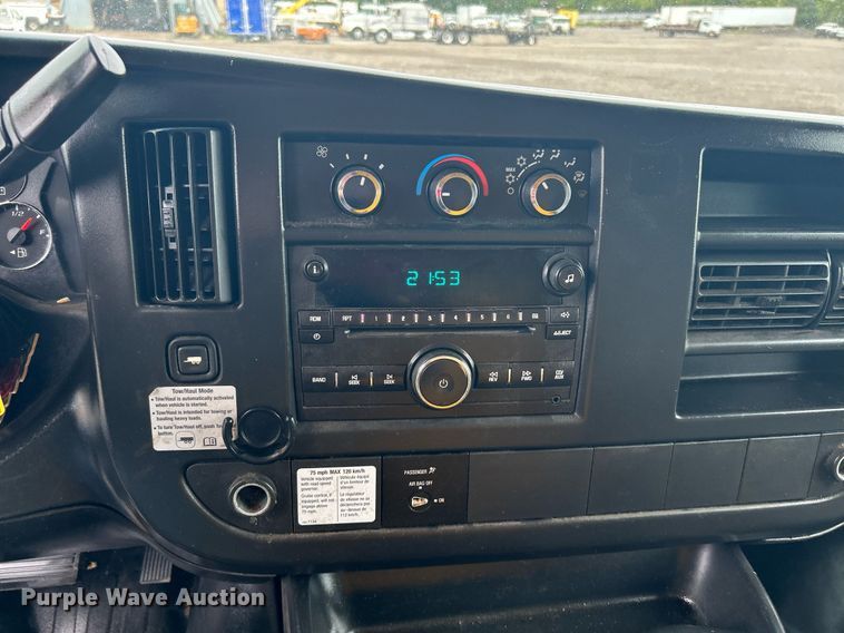 image for item KW9178 2012 GMC Savana  box truck