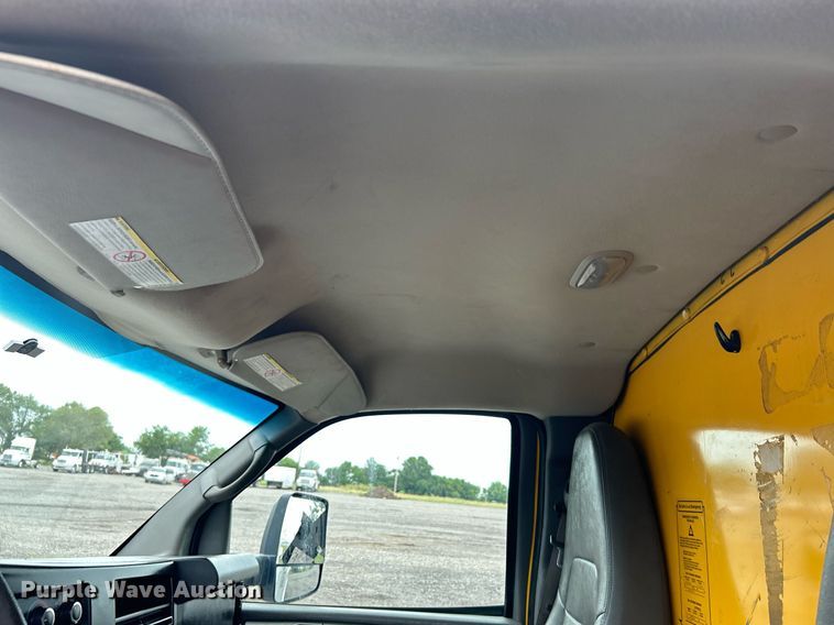 image for item KW9178 2012 GMC Savana  box truck