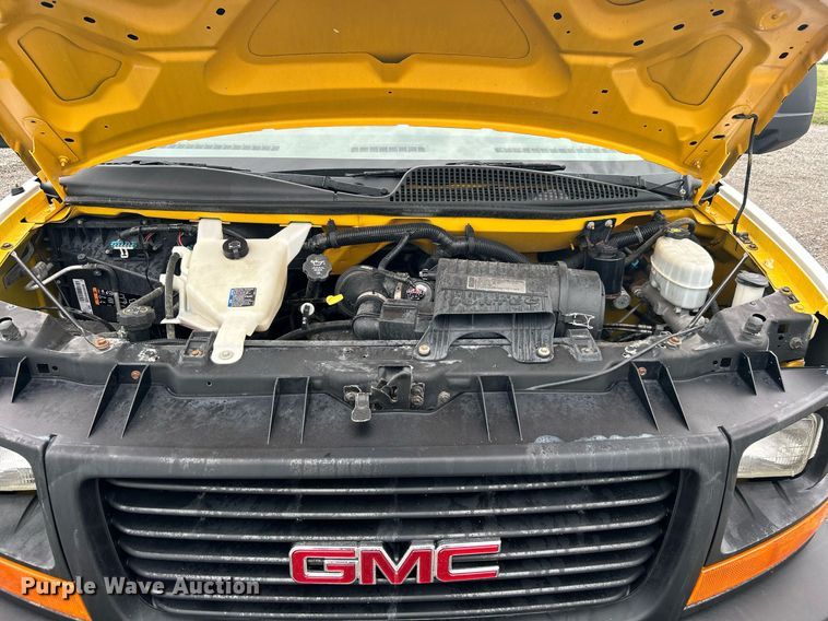 image for item KW9178 2012 GMC Savana  box truck