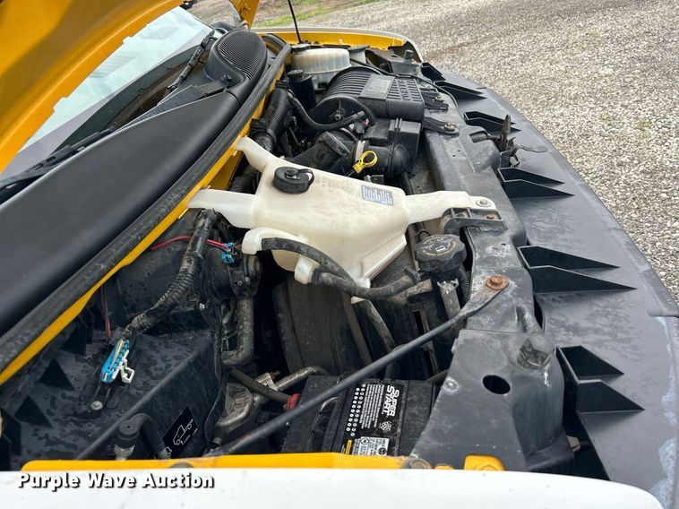 image for item KW9178 2012 GMC Savana  box truck