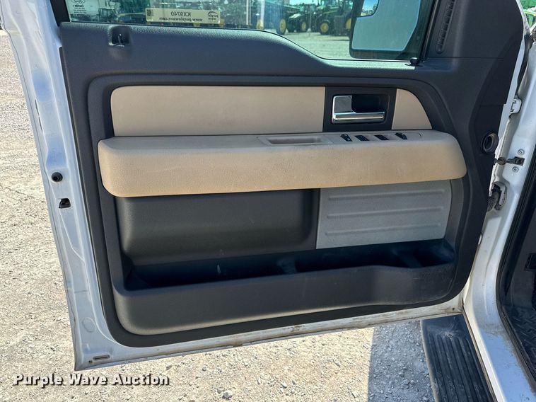 image for item KX9740 2014 Ford F150 XLT SuperCrew pickup truck