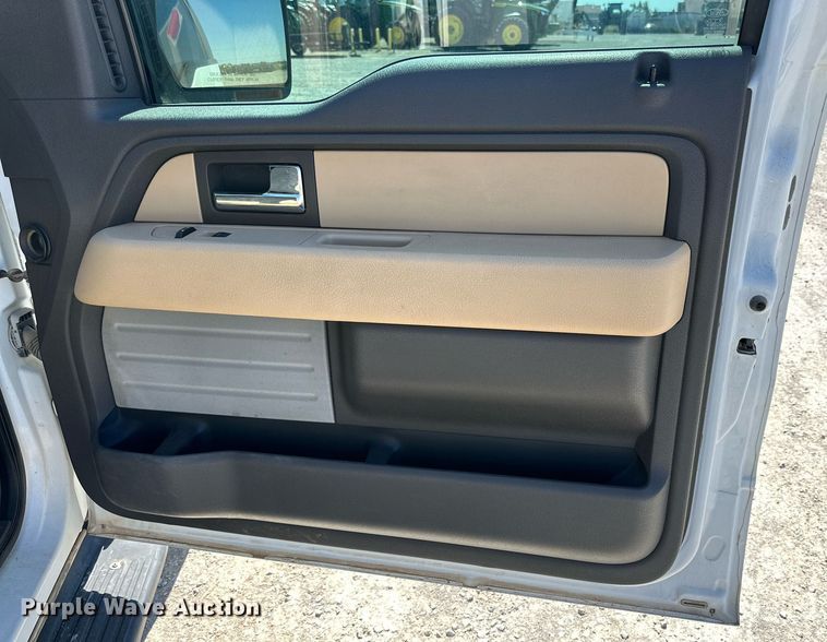 image for item KX9740 2014 Ford F150 XLT SuperCrew pickup truck