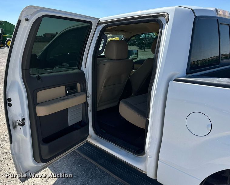 image for item KX9740 2014 Ford F150 XLT SuperCrew pickup truck